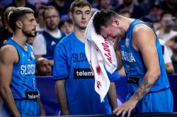 开云体育官网-关于法国羽毛球队力克泰国羽毛球队，辛杜制霸全场的信息