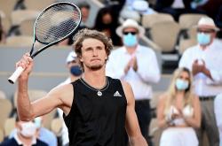 开云体育APP下载-美国网球队绝地反击西班牙网球队，兹维列夫爆发神勇的简单介绍