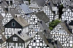 开云体育平台APP-奇迹之夜，阿尔及利亚青年军撼动利物浦，罗德里戈赛后评分拉满创纪录