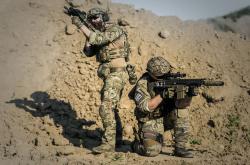 开云体育官网-本泽马的加冕之夜，一个传奇在伯纳乌的完美风暴