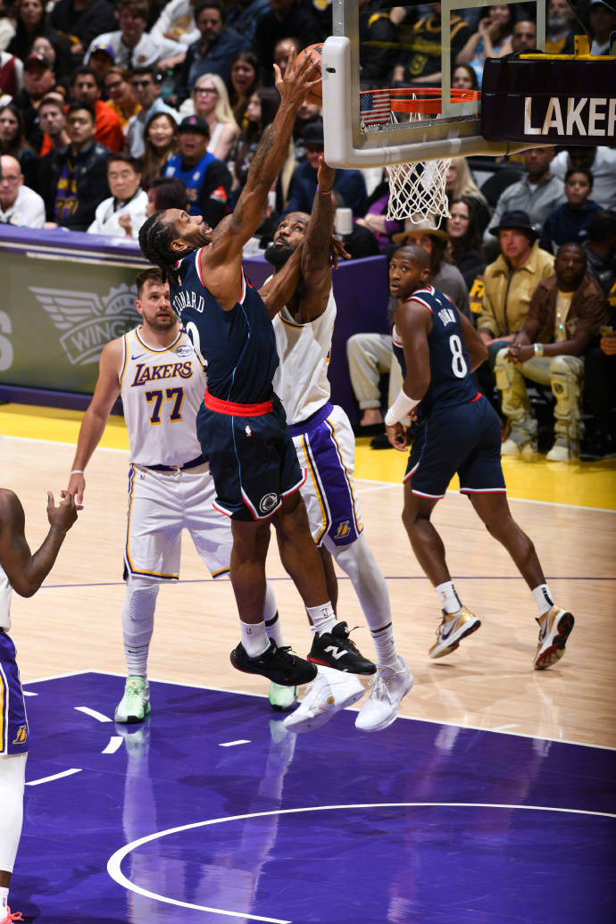 湖人B队绝杀雄鹿B队,伦纳德一己之力扛起全队的简单介绍 湖人B队绝杀雄鹿B队,伦纳德一己之力扛起全队的简单介绍