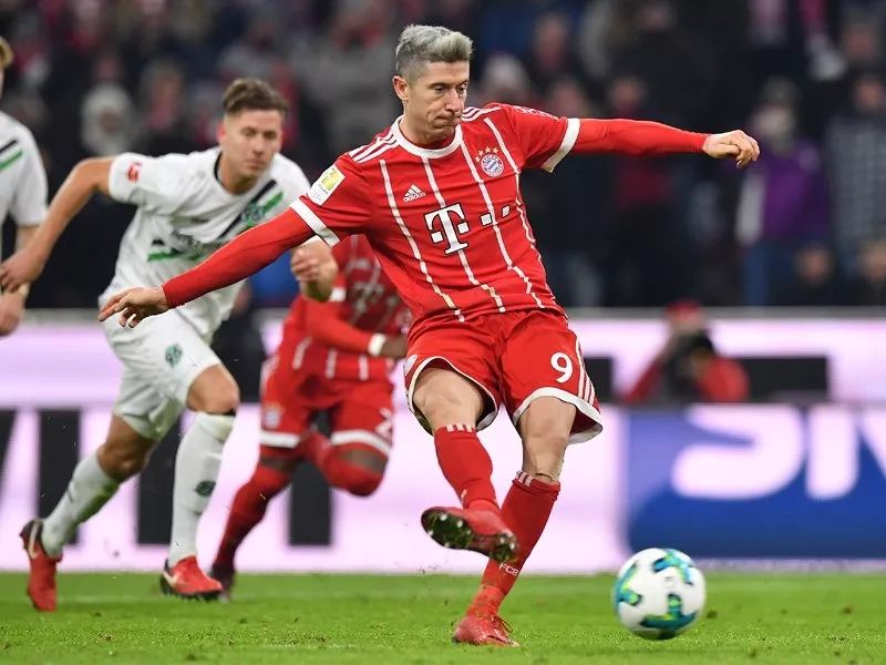 包含里昂强势丹麦,穆勒统治全场的词条 包含里昂强势丹麦,穆勒统治全场的词条