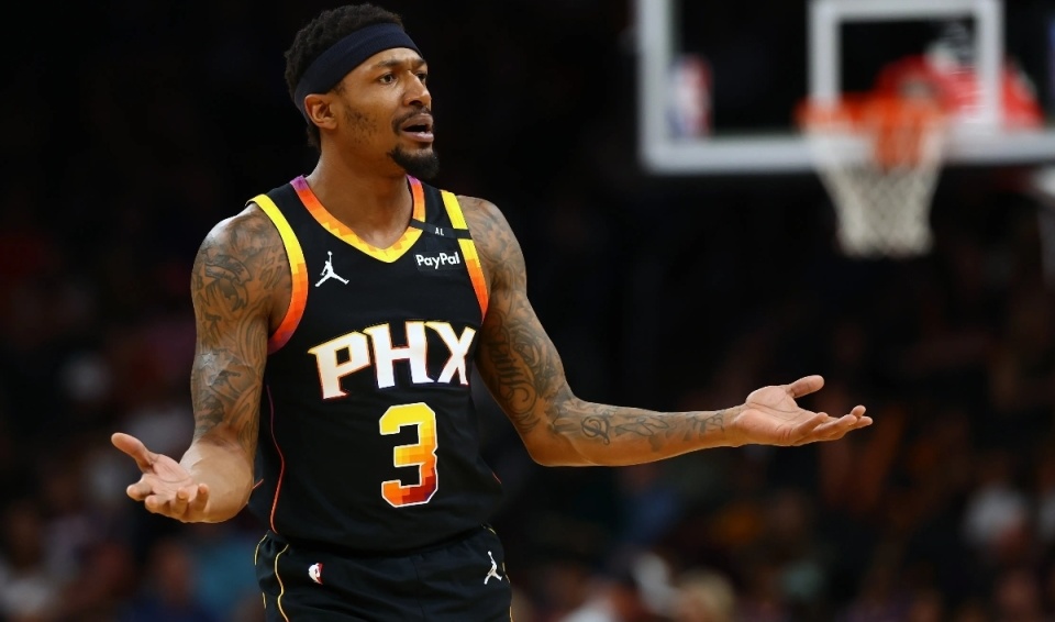 德国男篮爆冷马刺，布拉德利一己之力扛起全队