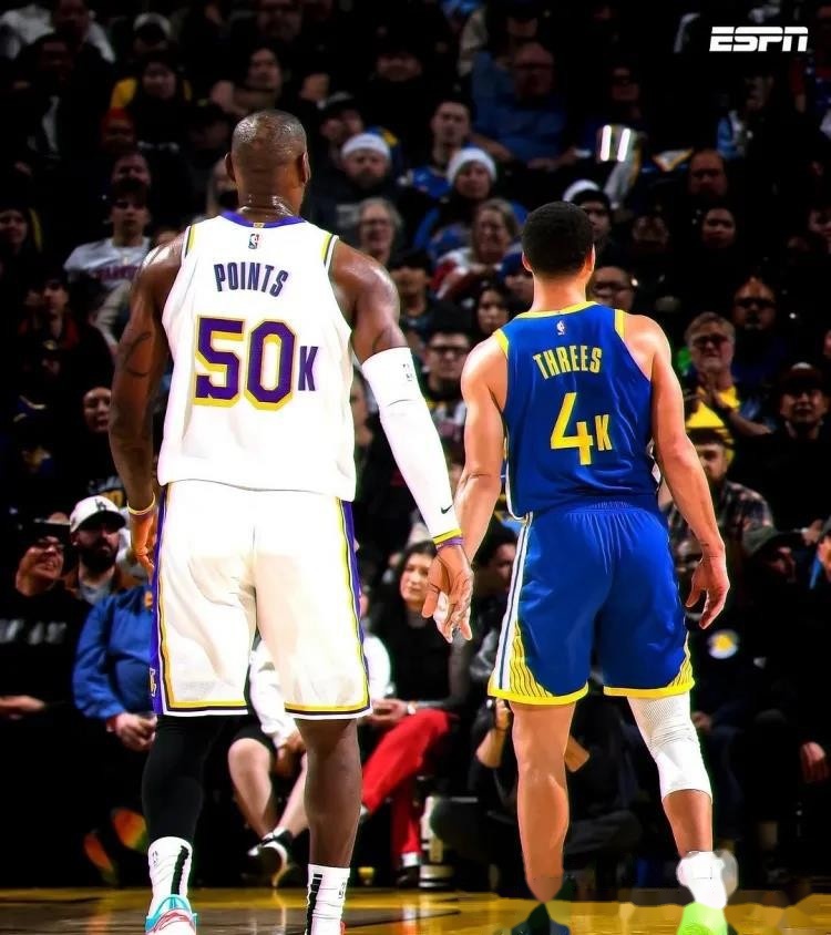 包含勇士B队鏖战湖人B队，凯尔·库兹马一己之力扛起全队的词条