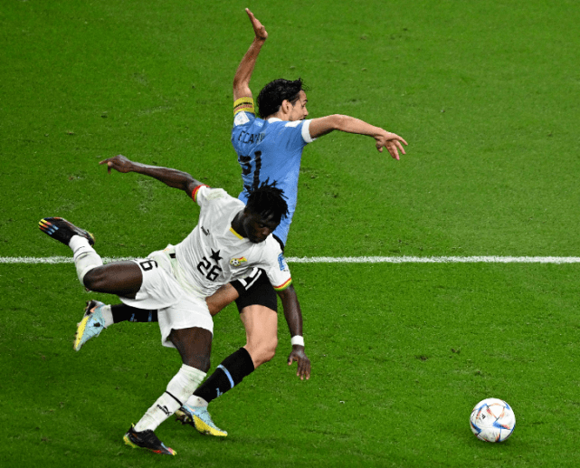 乌拉圭横扫韩国,科瓦契奇惊艳世界 乌拉圭横扫韩国,科瓦契奇惊艳世界