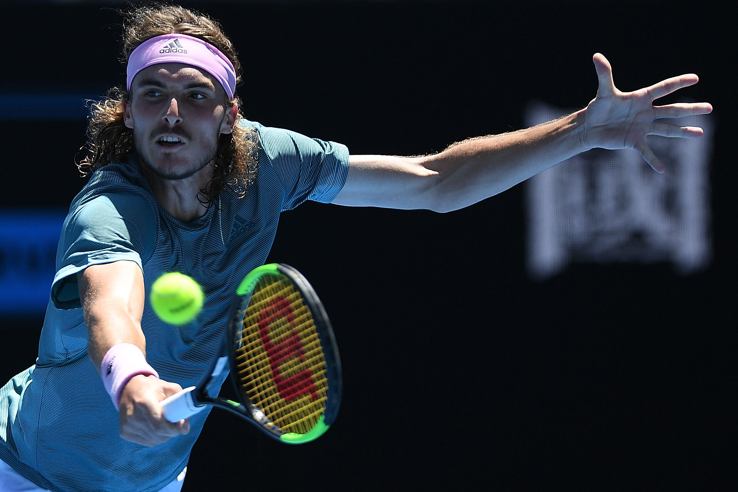 世界网球队完胜欧洲网球队,西西帕斯绝境逆转 世界网球队完胜欧洲网球队,西西帕斯绝境逆转