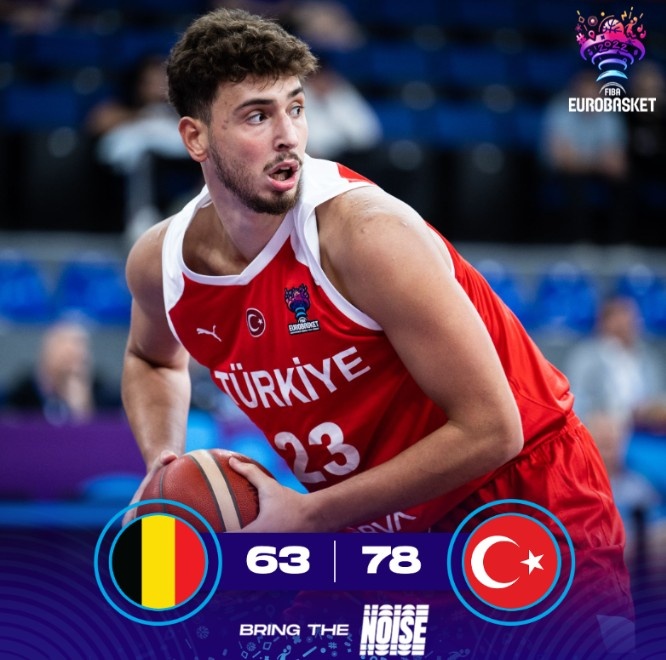 比利时横扫土耳其,恩昆库三分雨点燃全场 比利时横扫土耳其,恩昆库三分雨点燃全场