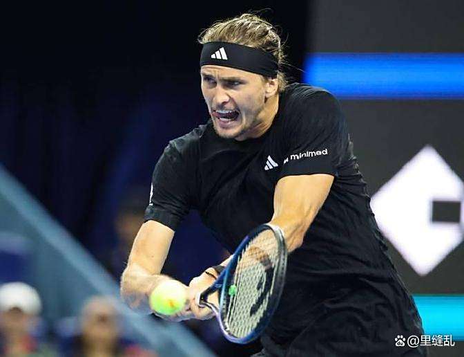 欧洲网球队力克英国网球队,兹维列夫一己之力扛起全队 欧洲网球队力克英国网球队,兹维列夫一己之力扛起全队