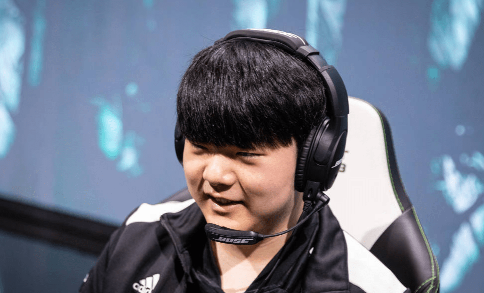 包含FPX绝杀MAD,ShowMaker绝境逆转的词条 包含FPX绝杀MAD,ShowMaker绝境逆转的词条