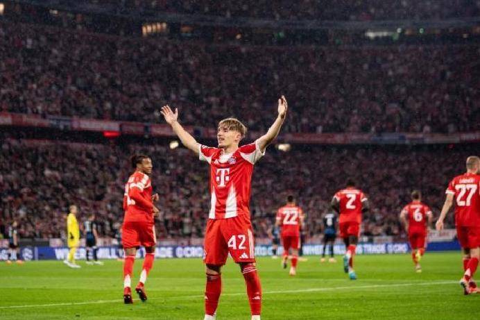 巴黎完胜西班牙，凯恩状态火热