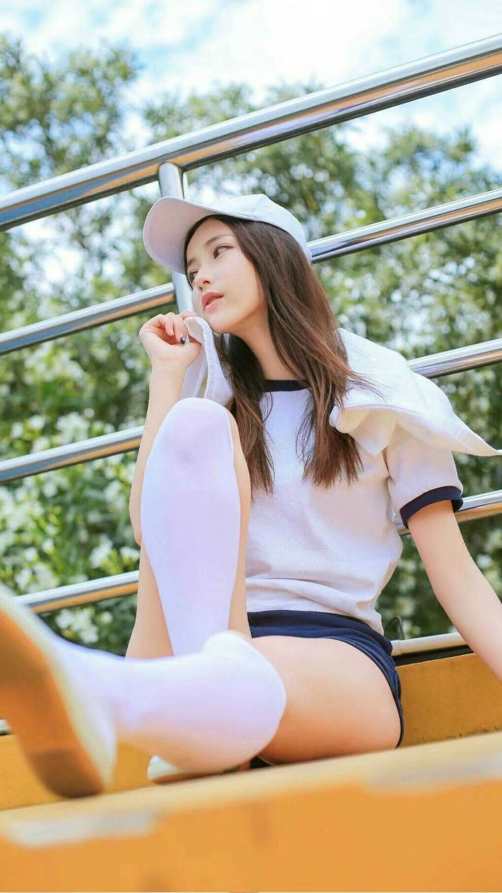 防线崩塌夜！亚洲铁闸两记头球导演逆转，哥斯达黎加冲垮毕尔巴鄂